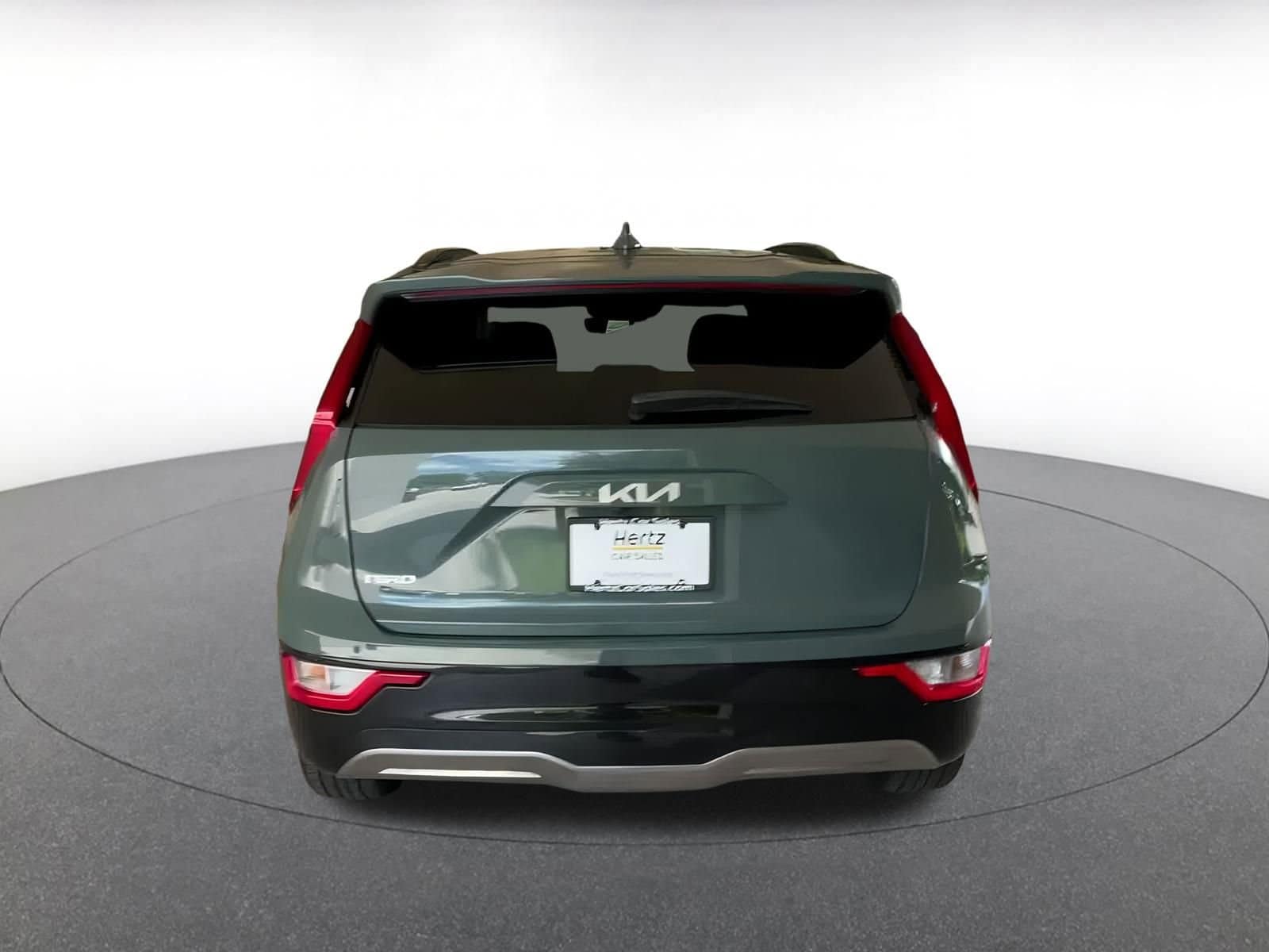 Thumbnail: 2023 Kia Niro - 11