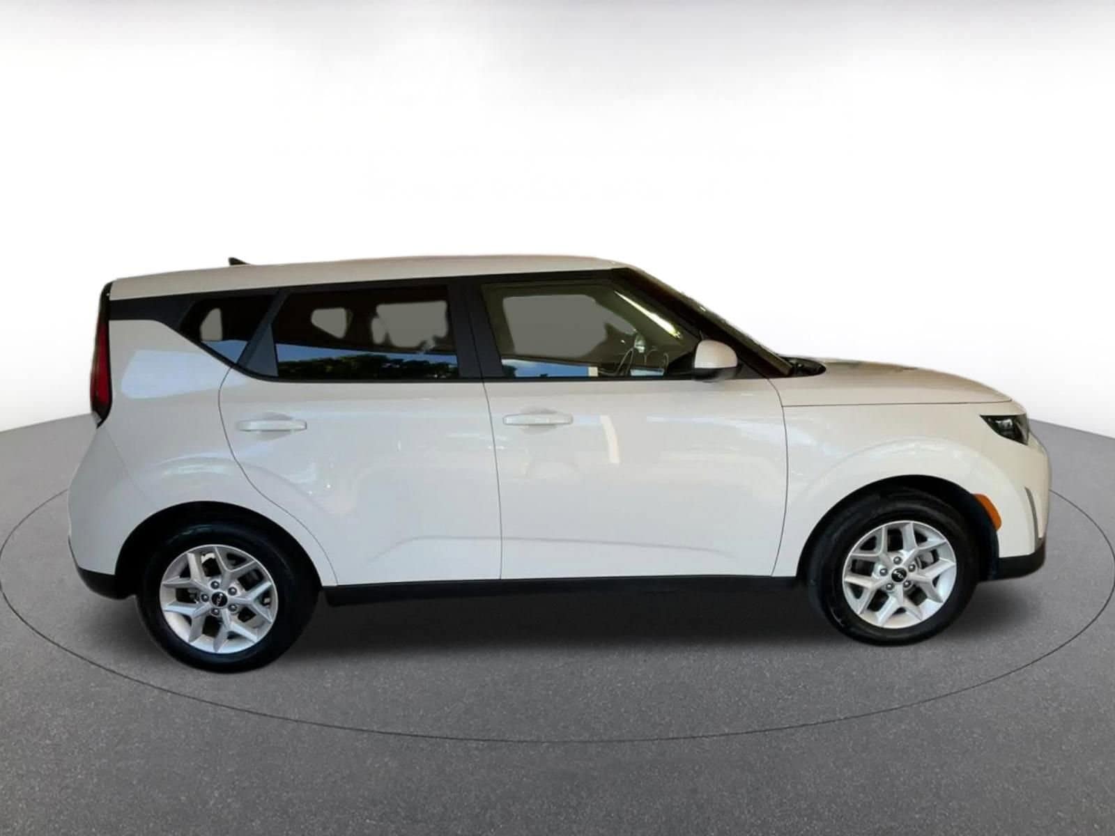 Thumbnail: 2025 Kia Soul - 16