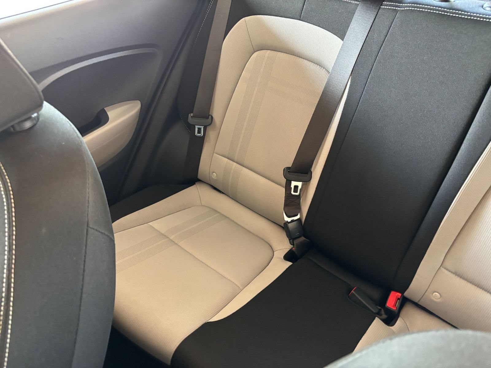 2025 Hyundai Venue SEL - Photo 39