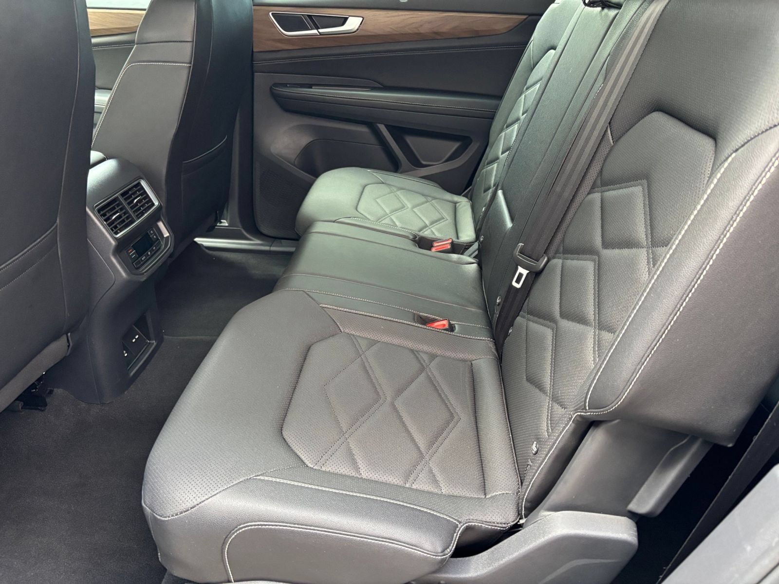 Thumbnail: 2026 Volkswagen Atlas - 27