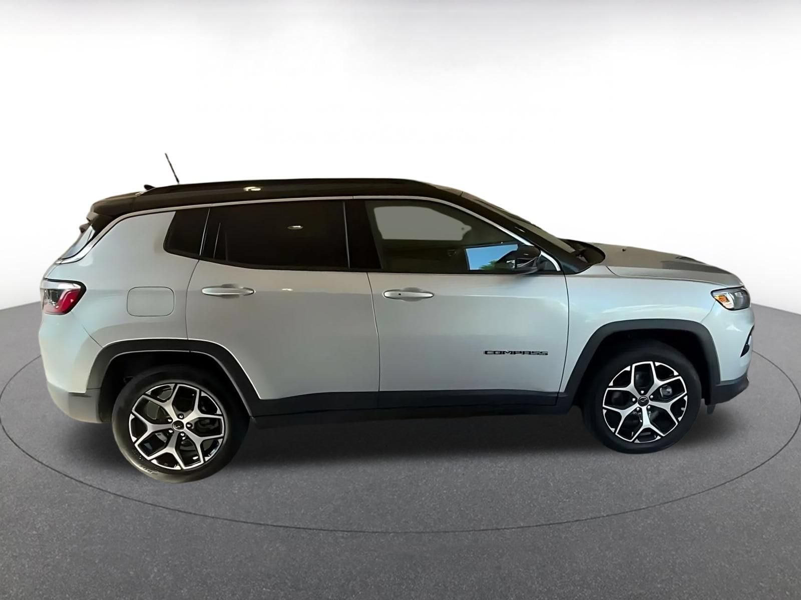 Thumbnail: 2025 Jeep Compass - 16