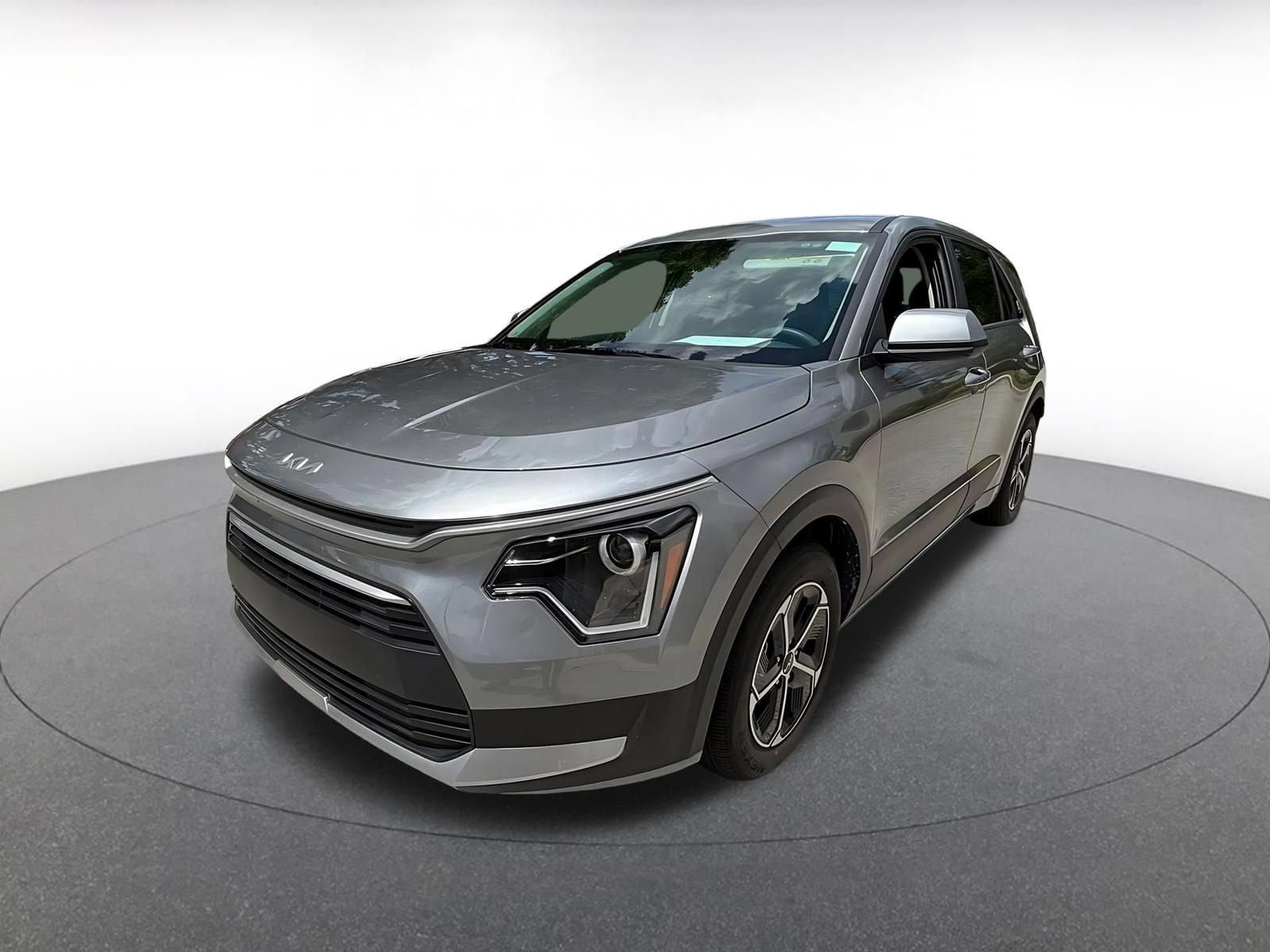 Thumbnail: 2026 Kia Niro - 3