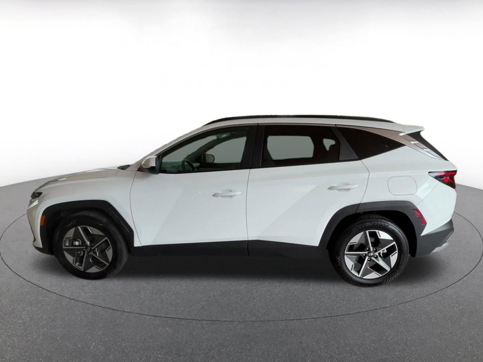 Thumbnail: 2025 Hyundai Tucson - 9