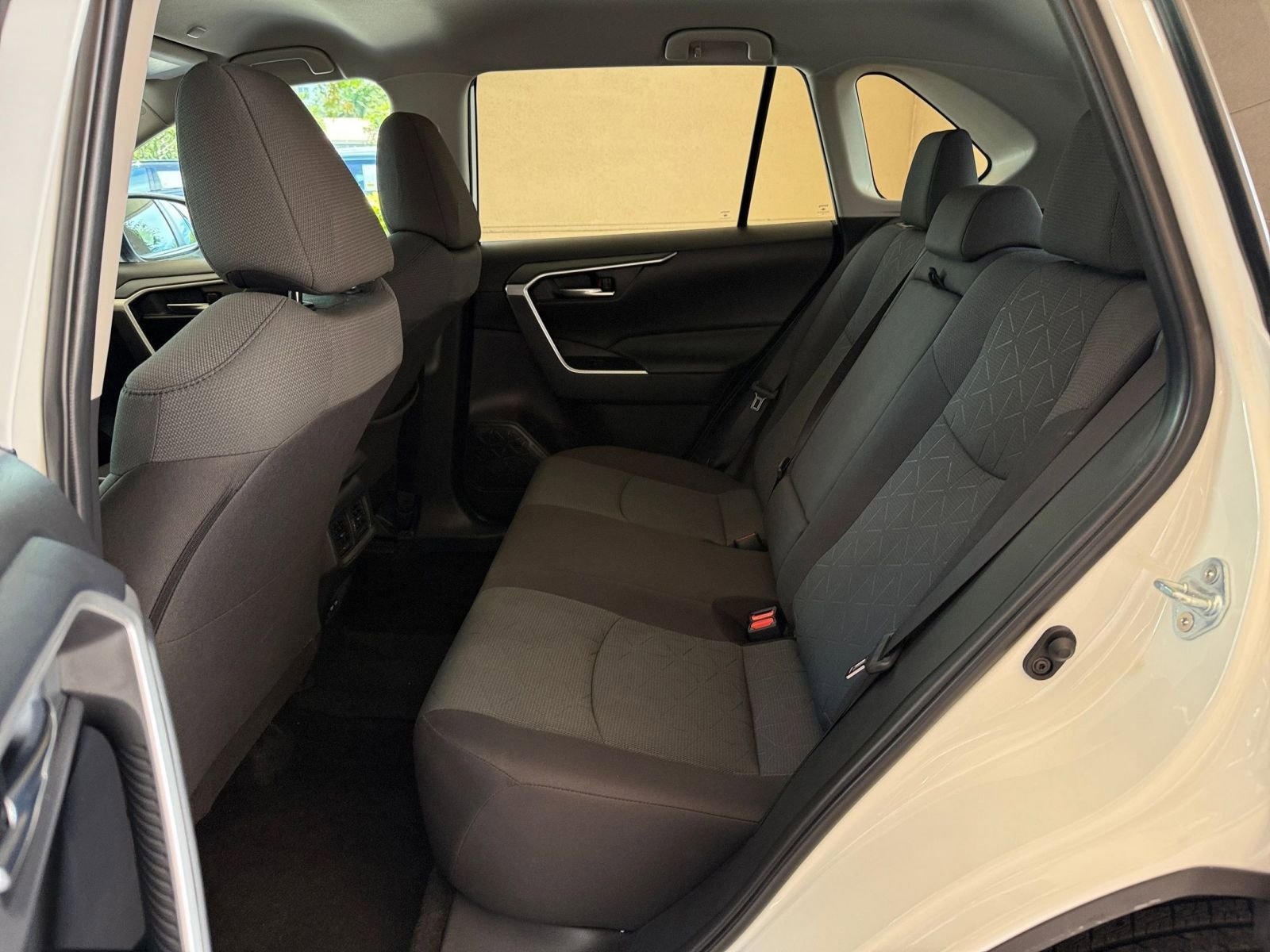 Thumbnail: 2024 Toyota RAV4 - 20