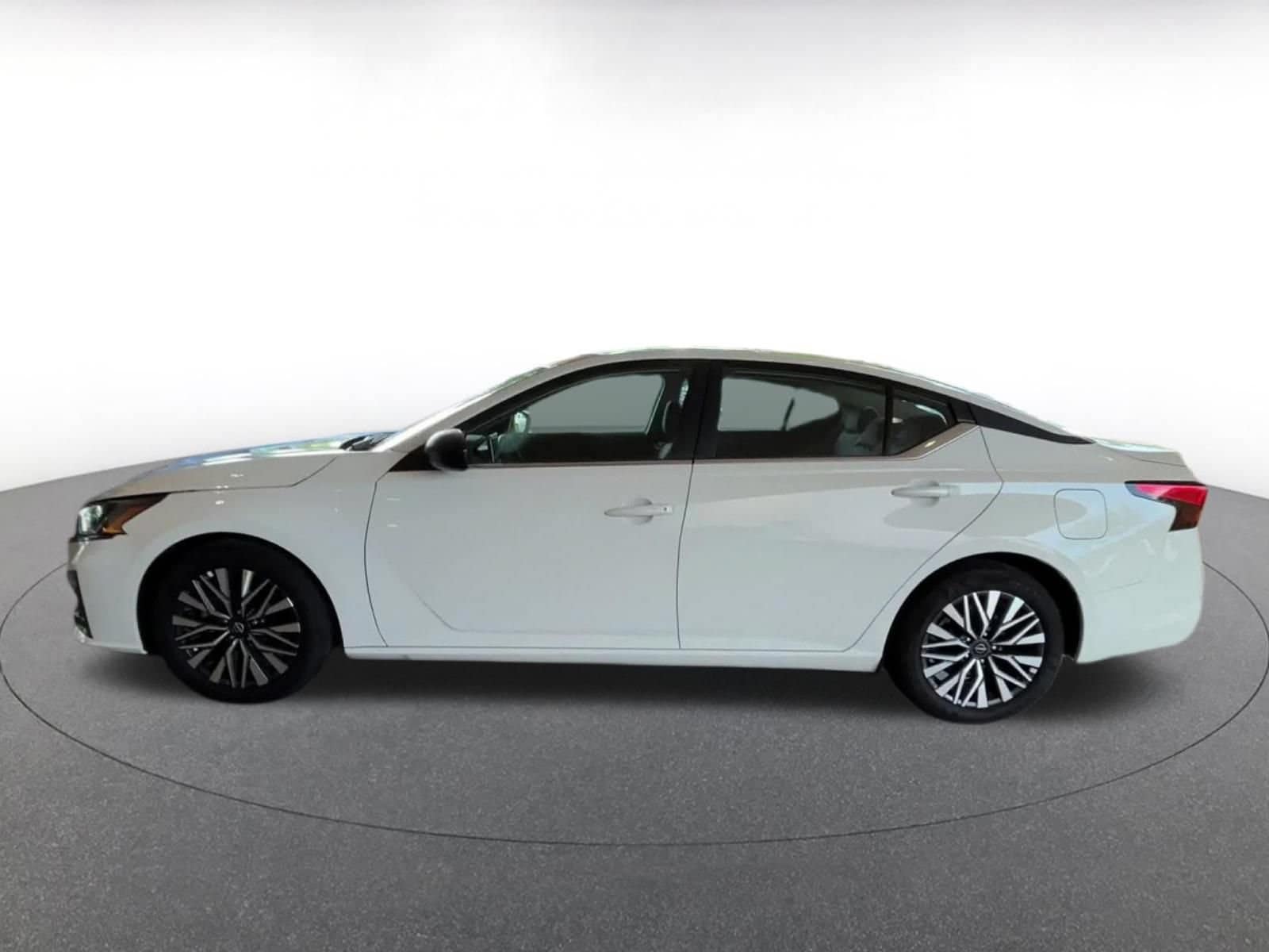 Thumbnail: 2026 Nissan Altima - 9