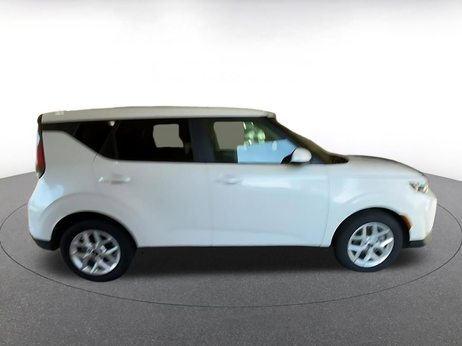 Thumbnail: 2025 Kia Soul - 15