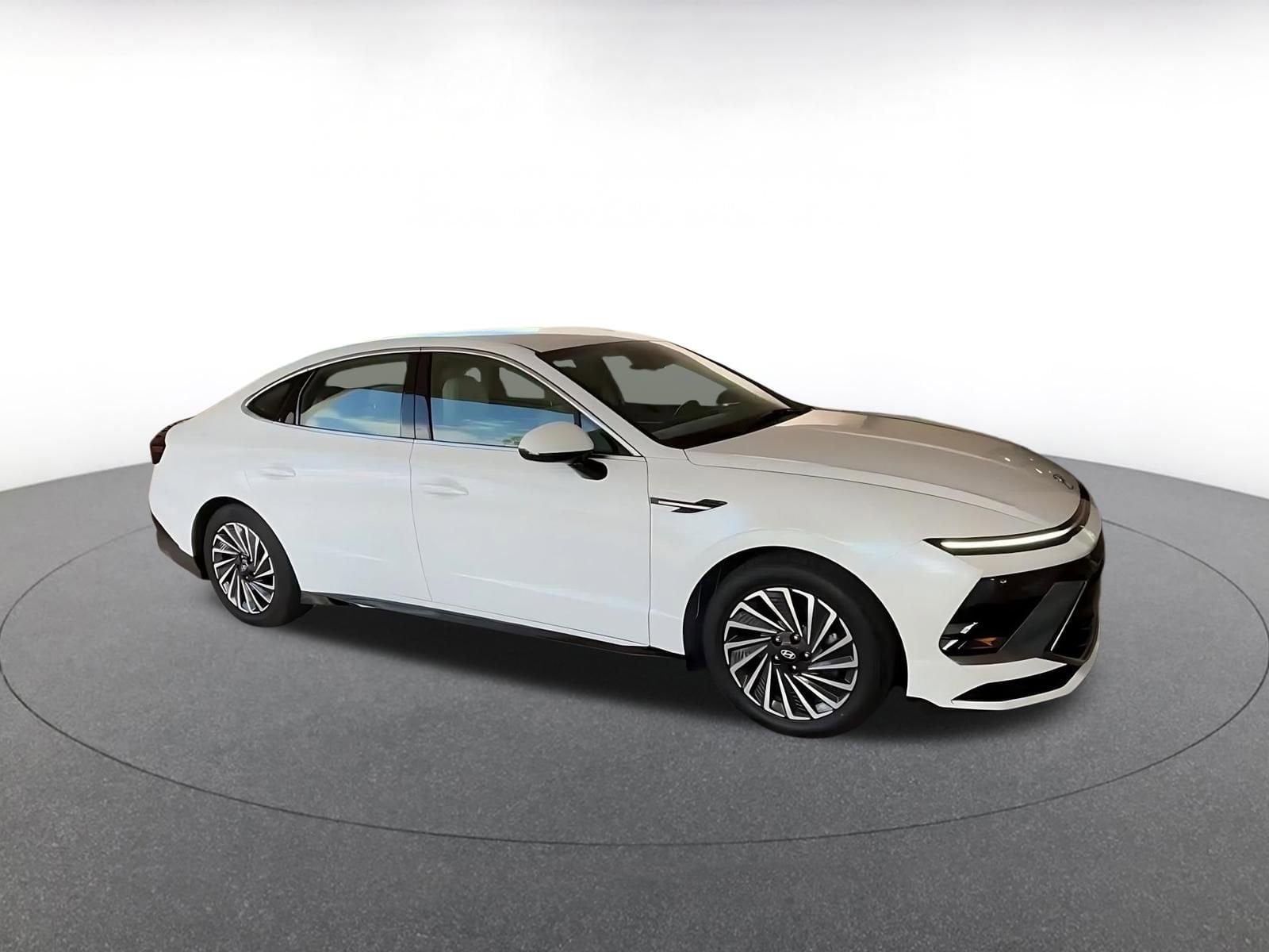 Thumbnail: 2025 Hyundai Sonata - 2