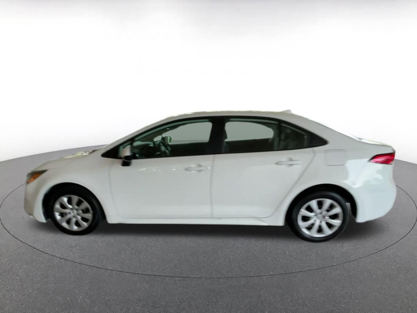 Thumbnail: 2024 Toyota Corolla - 9