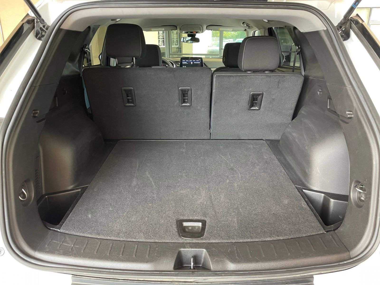 Thumbnail: 2025 Chevrolet Blazer - 31