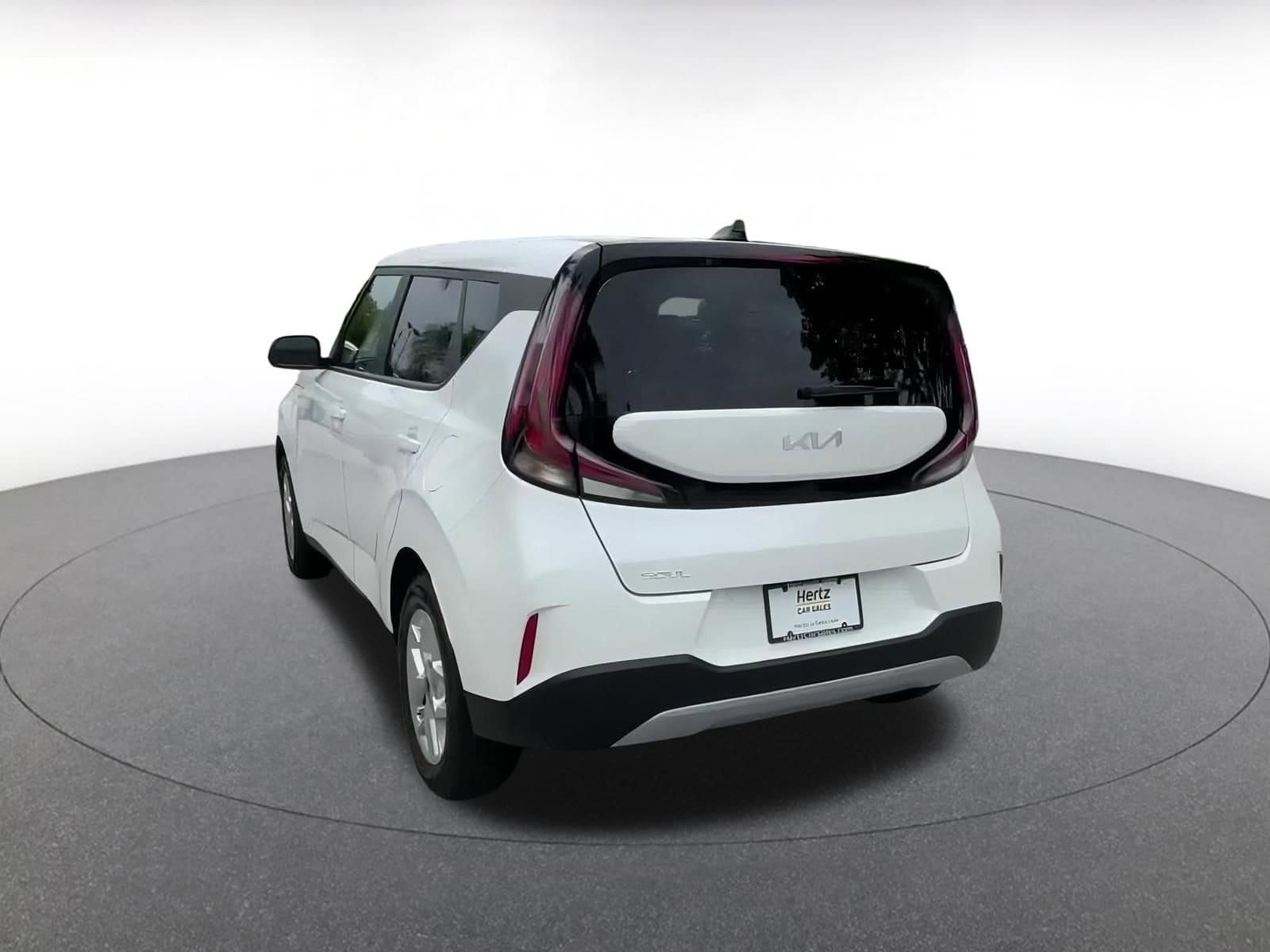 2024 Kia Soul LX 9
