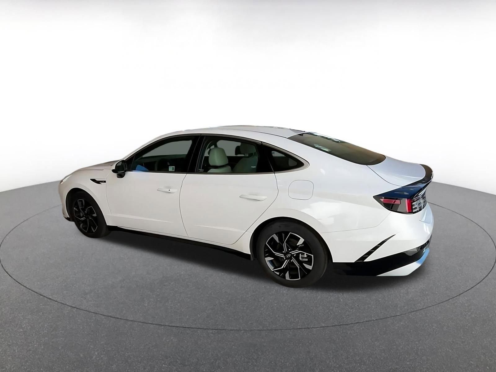 Thumbnail: 2025 Hyundai Sonata - 11