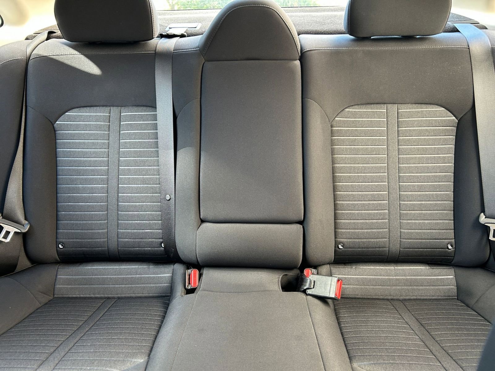 Thumbnail: 2025 Kia K5 - 33