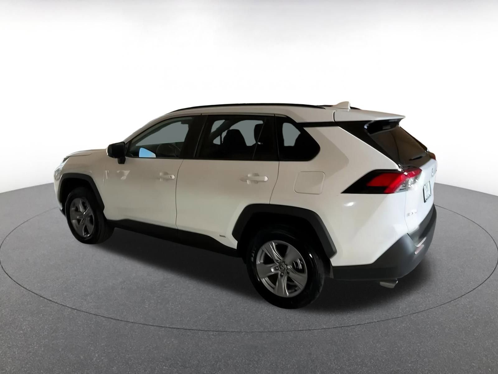 Thumbnail: 2025 Toyota RAV4 - 10
