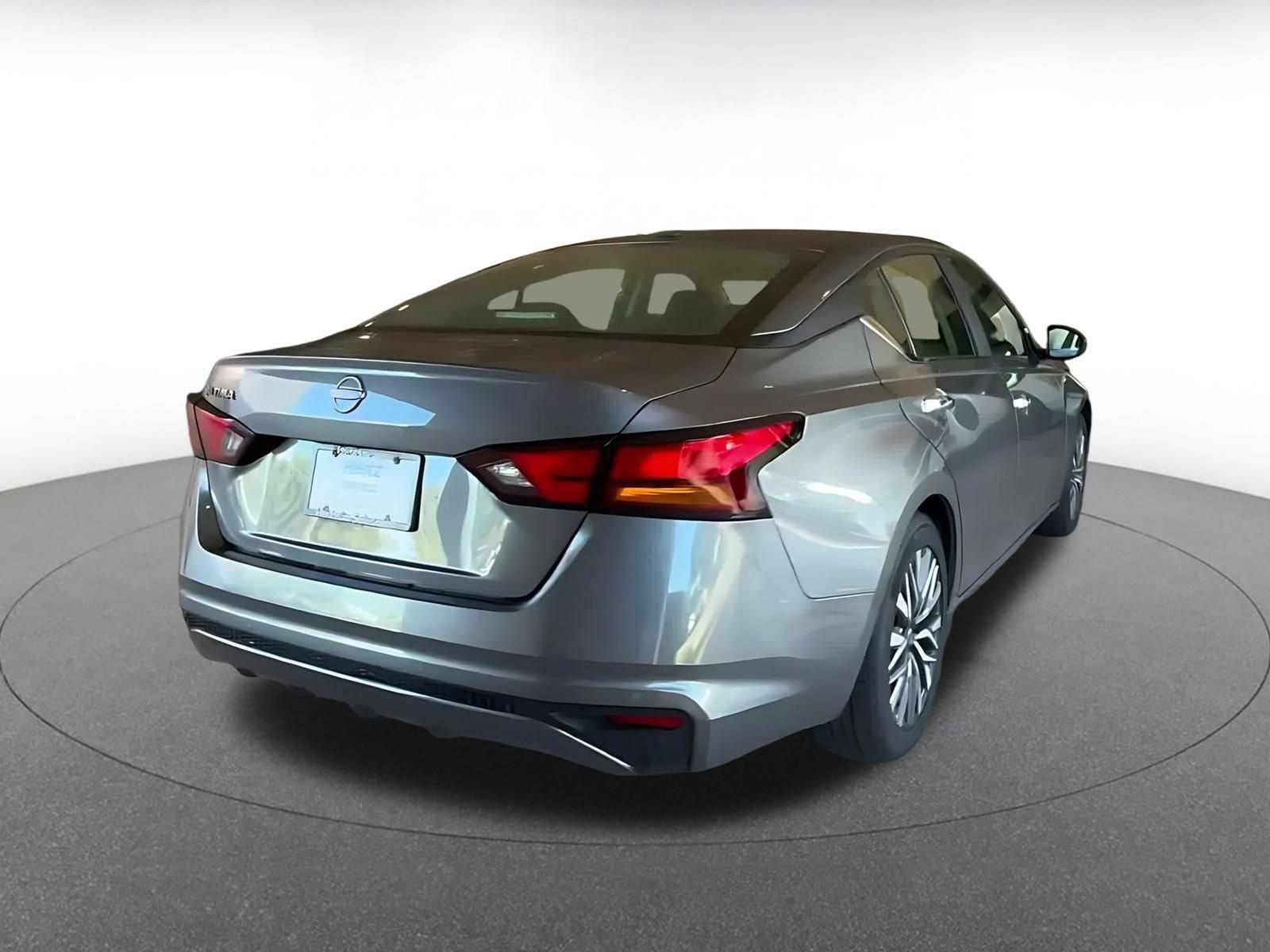 Thumbnail: 2025 Nissan Altima - 12