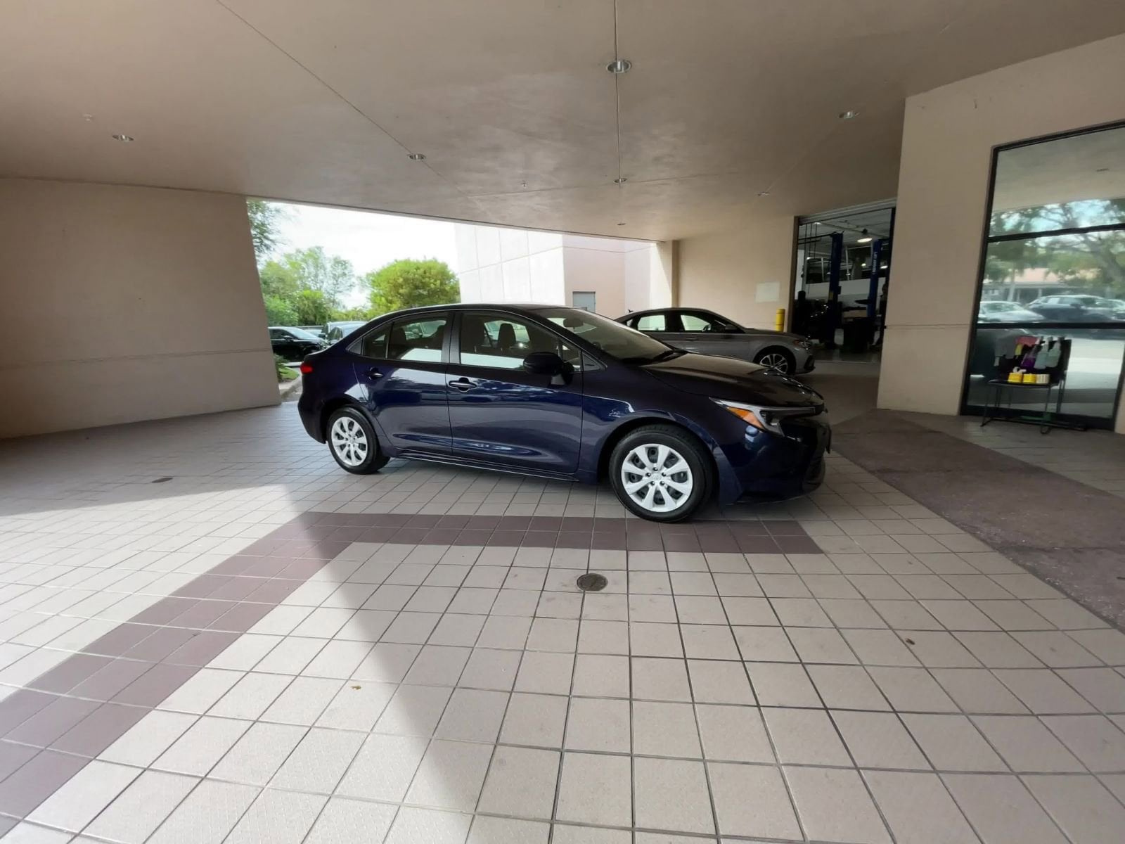 Thumbnail: 2025 Toyota Corolla - 27