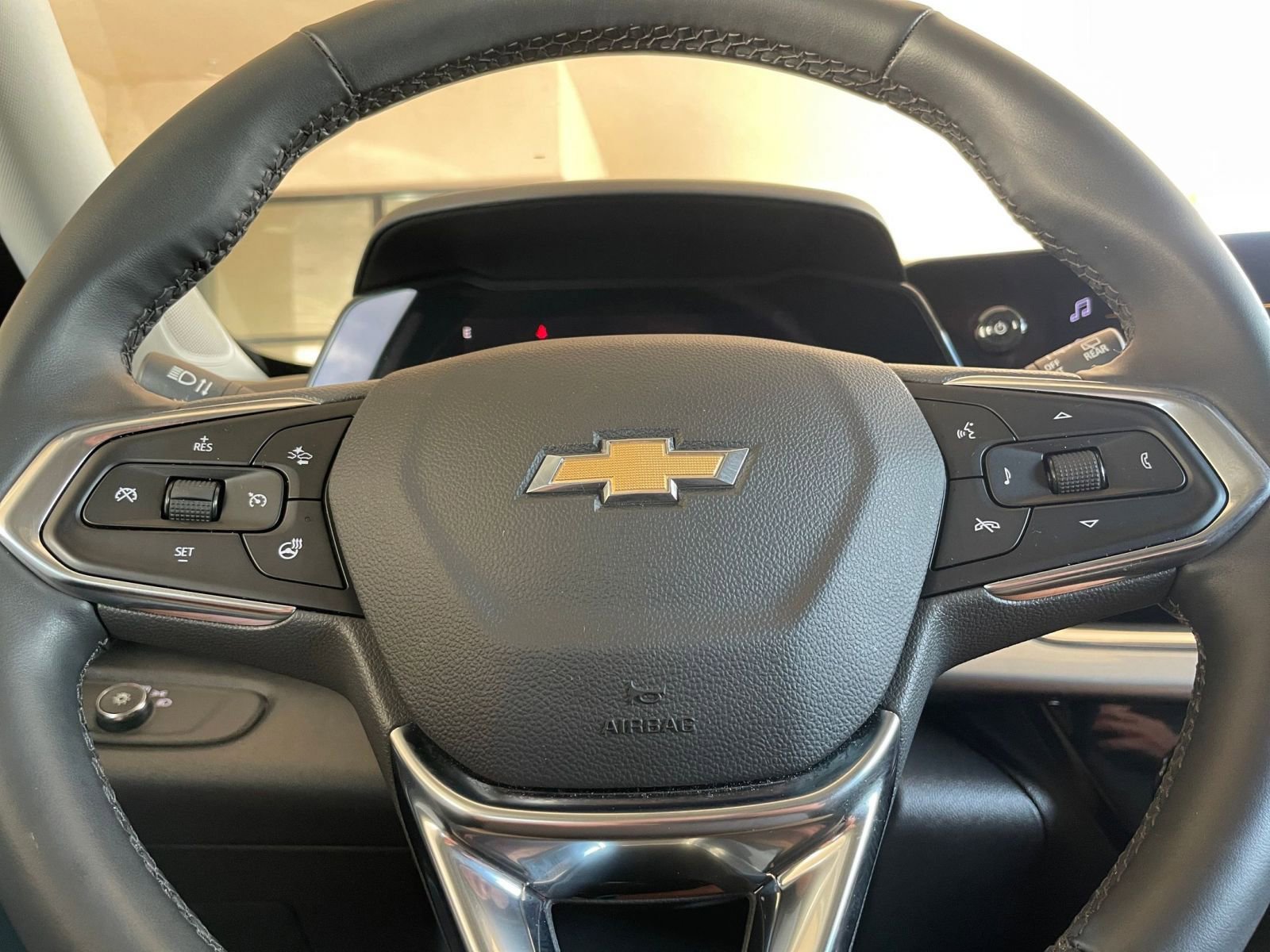 Thumbnail: 2025 Chevrolet Trax - 25