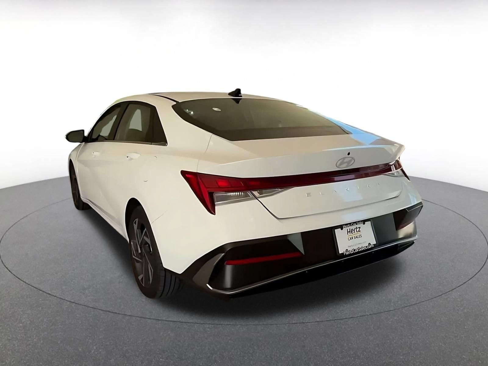 Thumbnail: 2025 Hyundai Elantra - 10