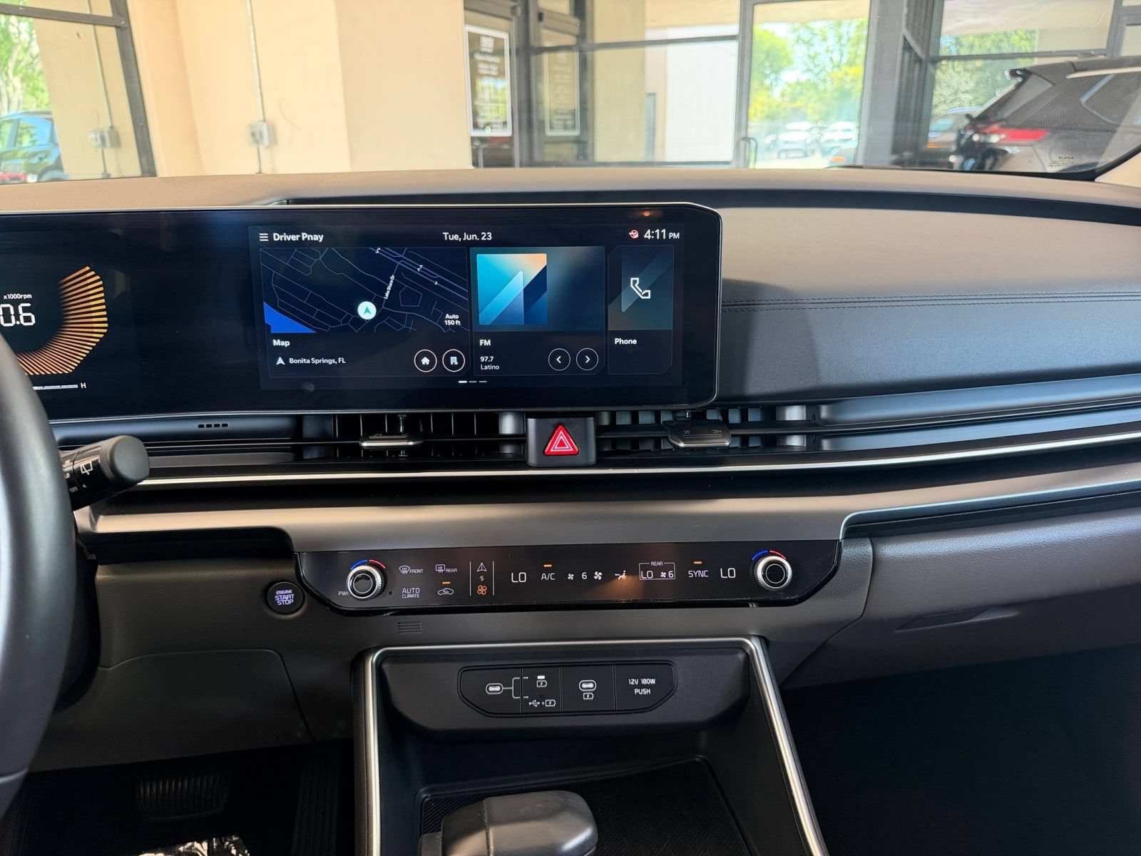 Thumbnail: 2026 Kia Carnival - 17