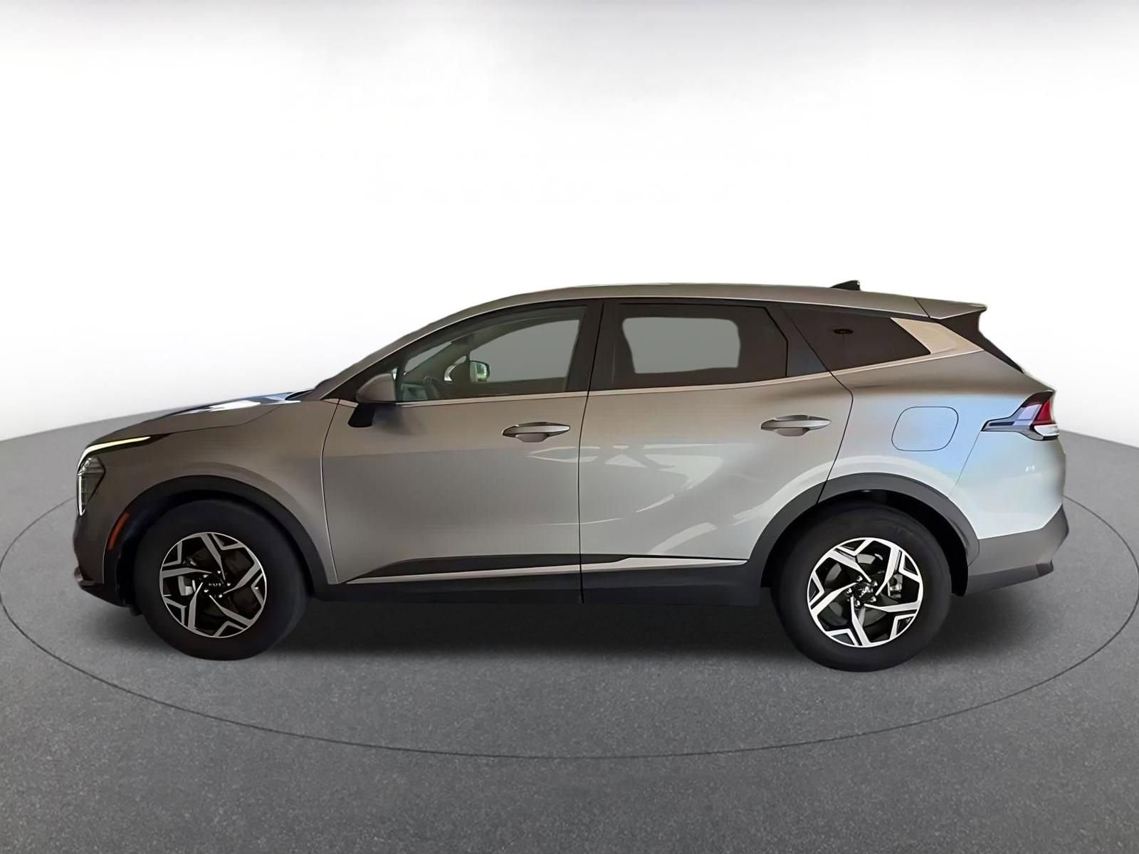 Thumbnail: 2025 Kia Sportage - 8