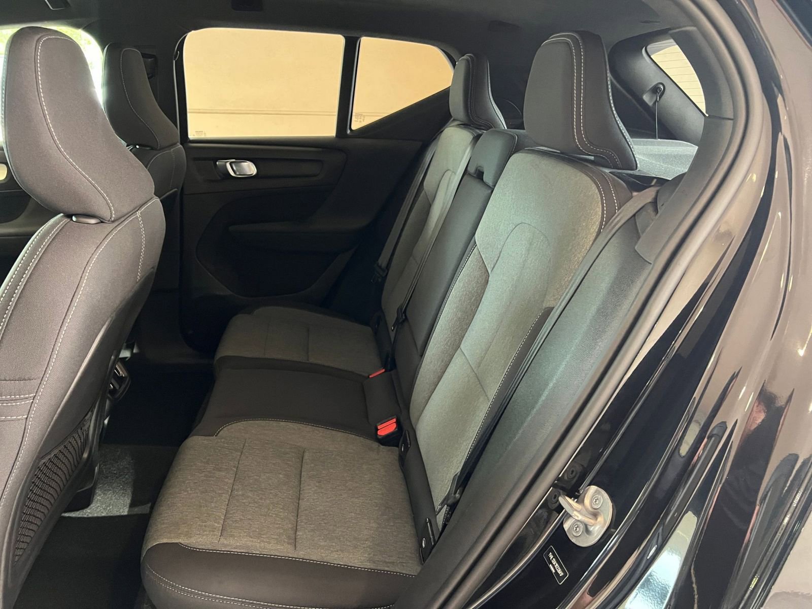 Thumbnail: 2024 Volvo XC40 - 20