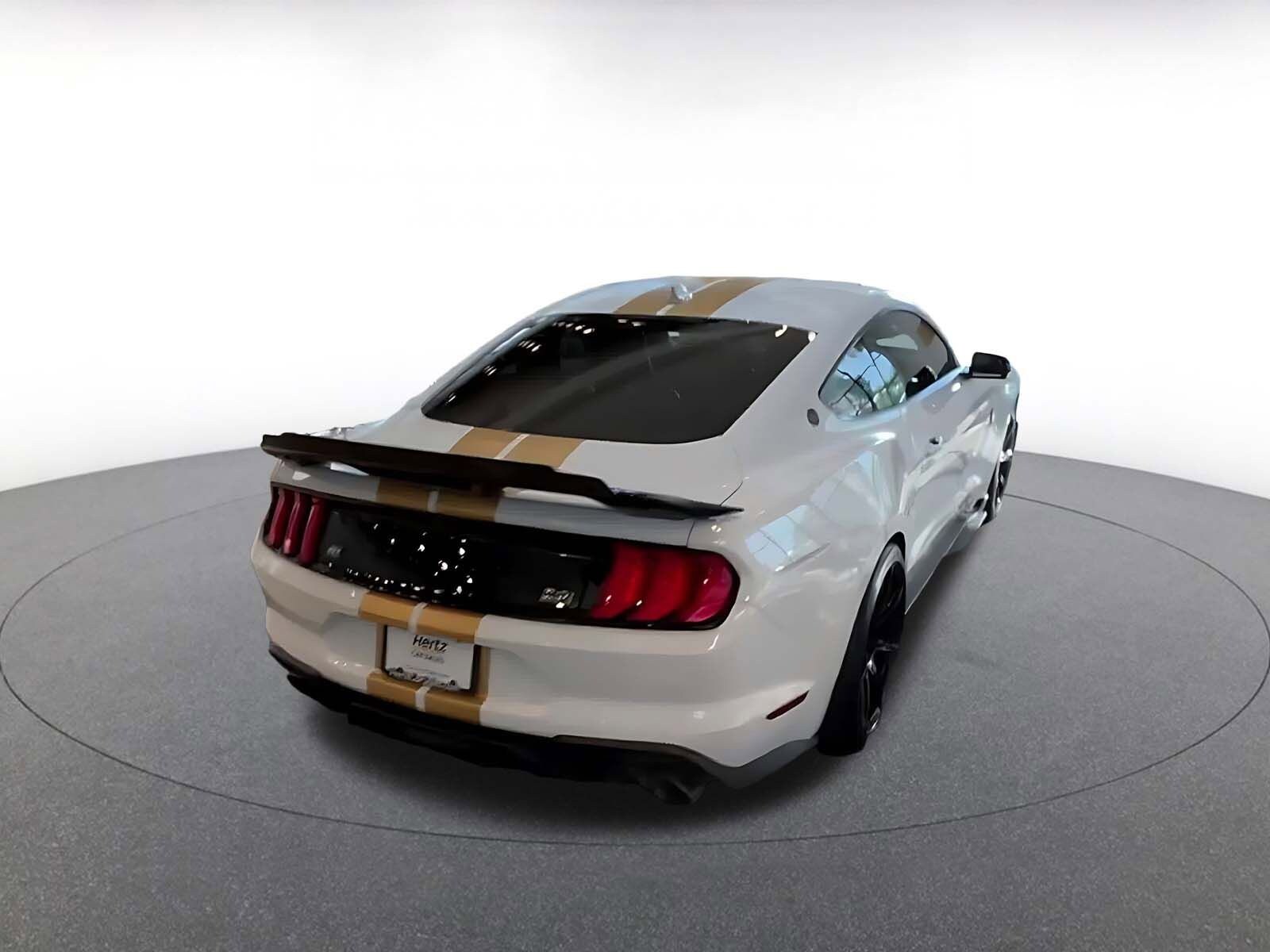 Thumbnail: 2022 Ford Mustang - 14