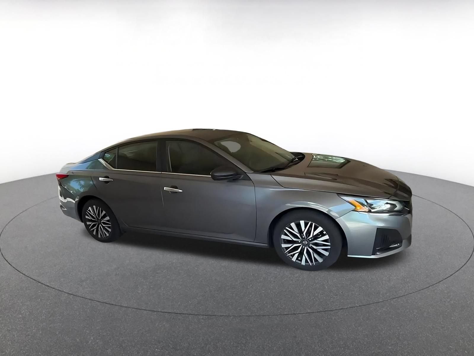 Thumbnail: 2025 Nissan Altima - 2