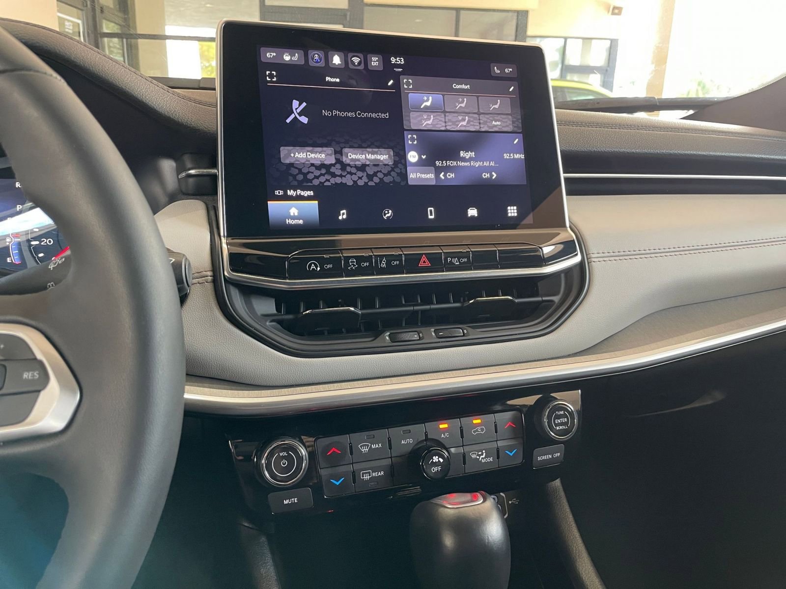 Thumbnail: 2025 Jeep Compass - 17