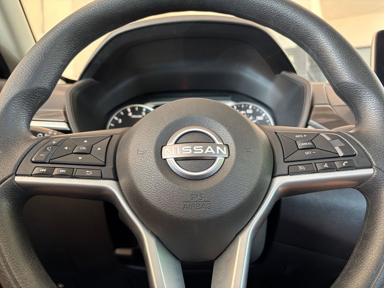 Thumbnail: 2025 Nissan Altima - 27