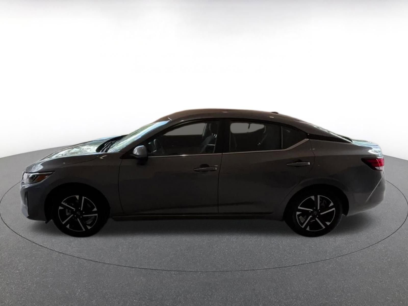 Thumbnail: 2025 Nissan Sentra - 9