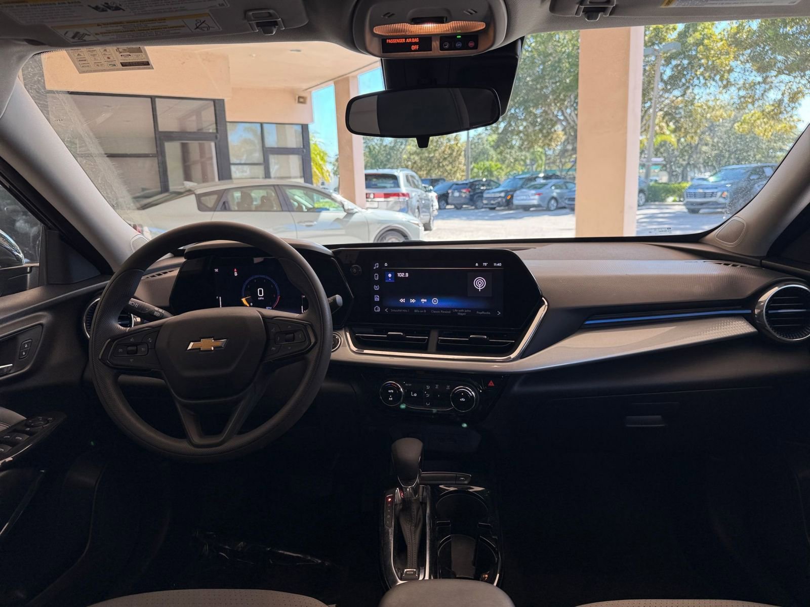 Thumbnail: 2025 Chevrolet Trax - 27