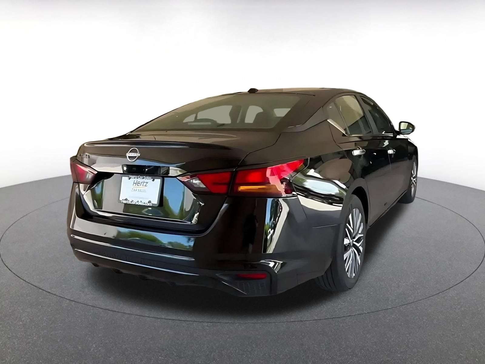 Thumbnail: 2025 Nissan Altima - 14