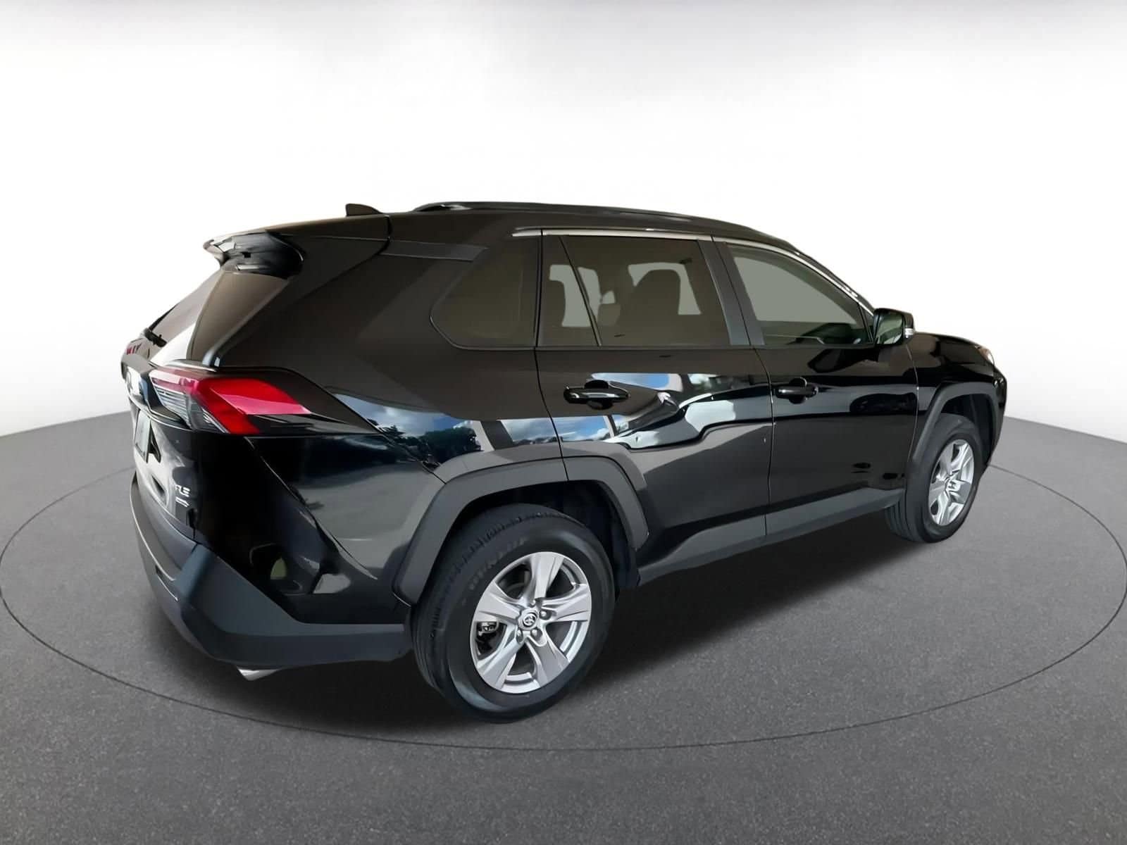 Thumbnail: 2025 Toyota RAV4 - 15