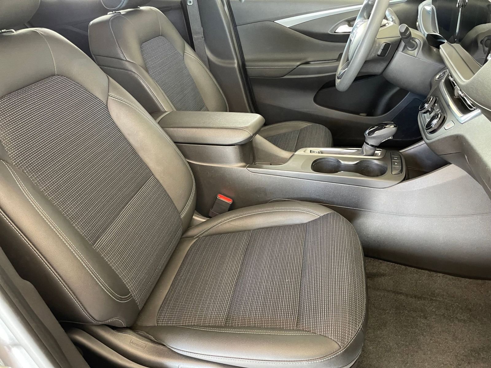 Thumbnail: 2025 Buick Envista - 34