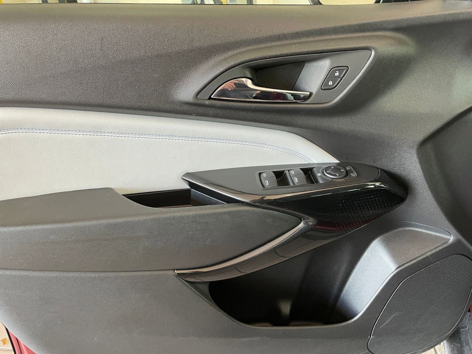 Thumbnail: 2025 Chevrolet Trax - 18