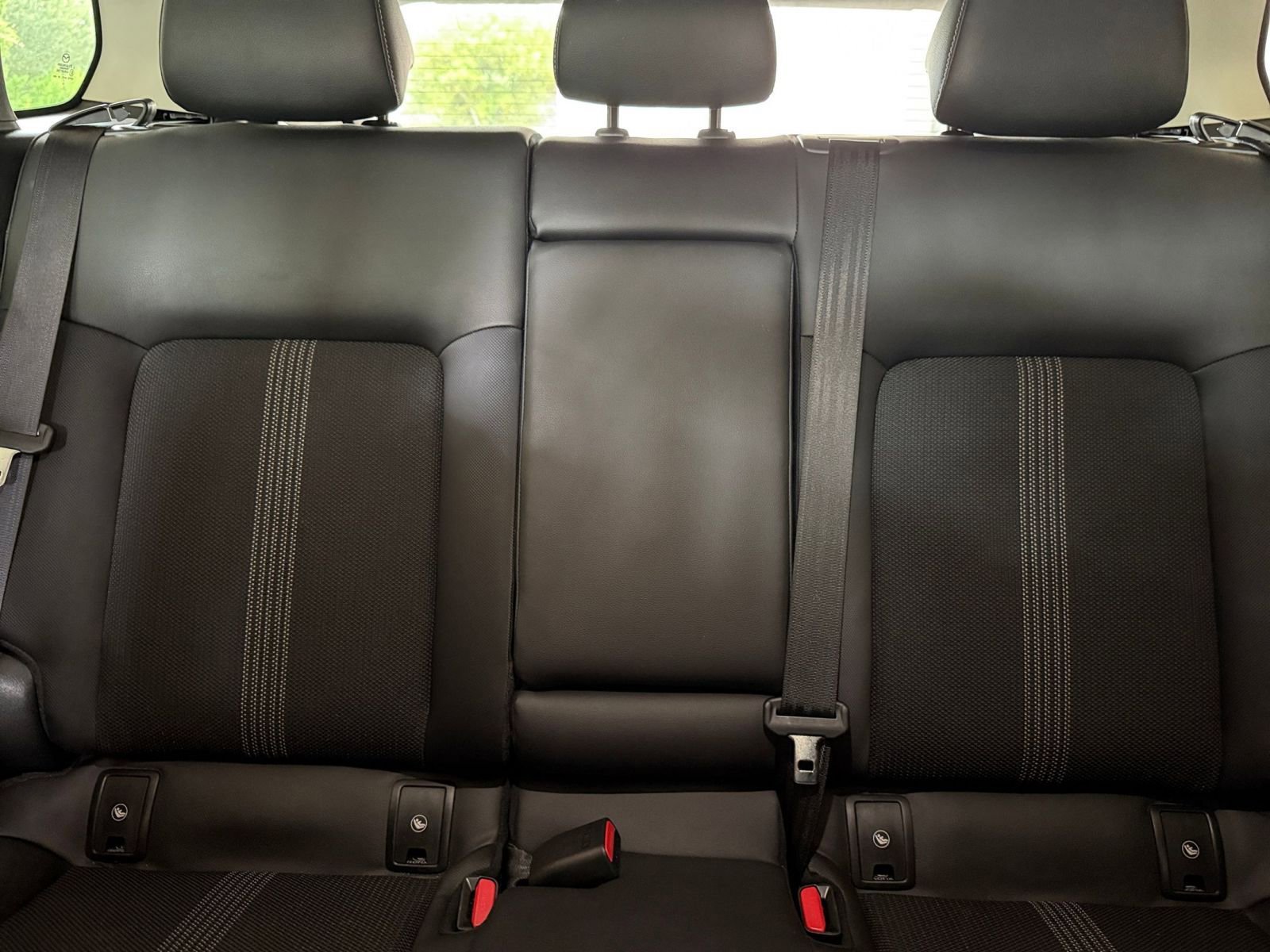 Thumbnail: 2025 Mazda CX-50 - 32