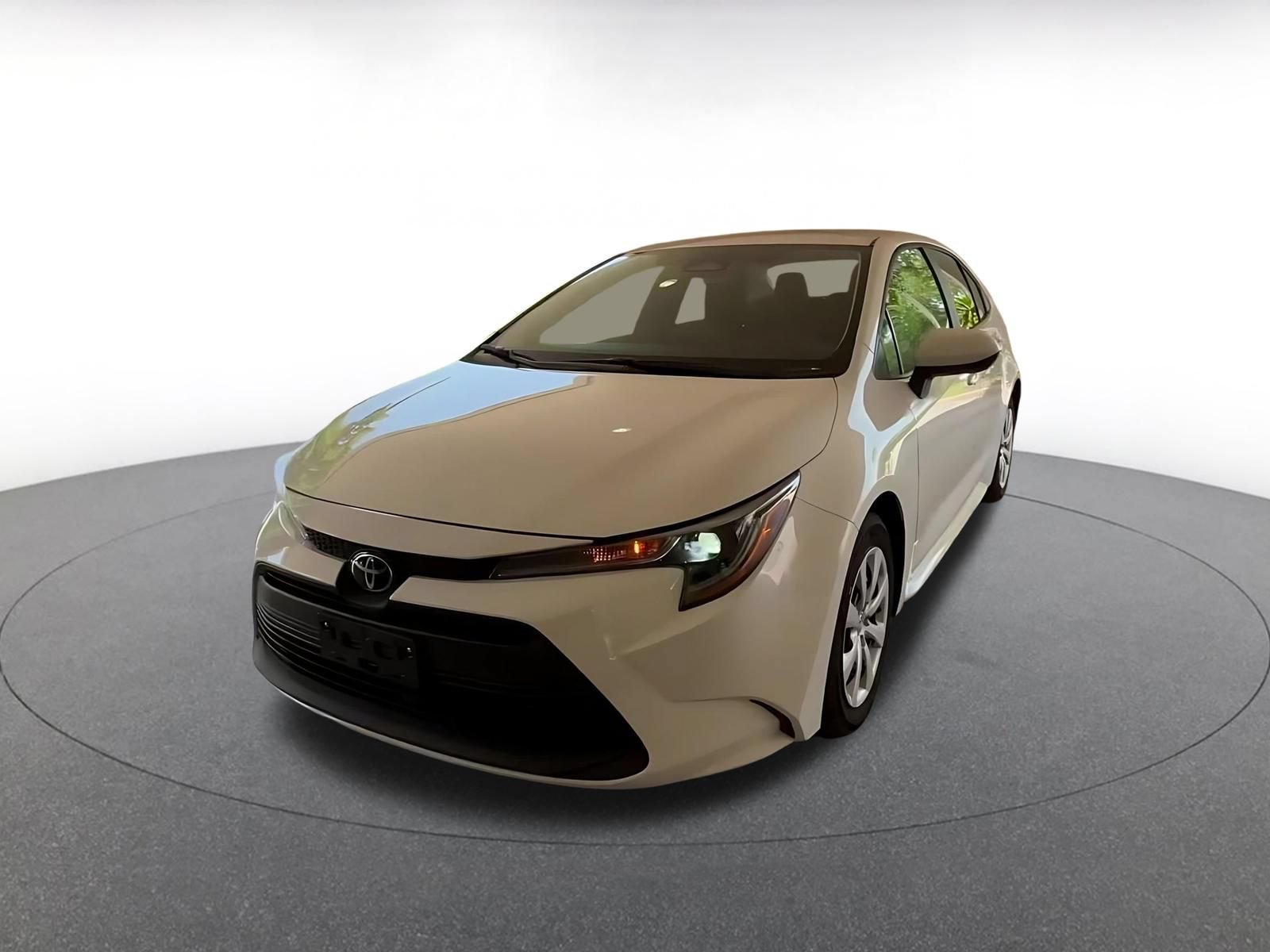 Thumbnail: 2025 Toyota Corolla - 4