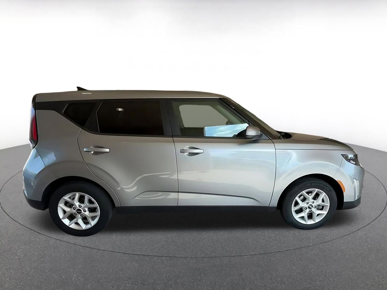 Thumbnail: 2025 Kia Soul - 16