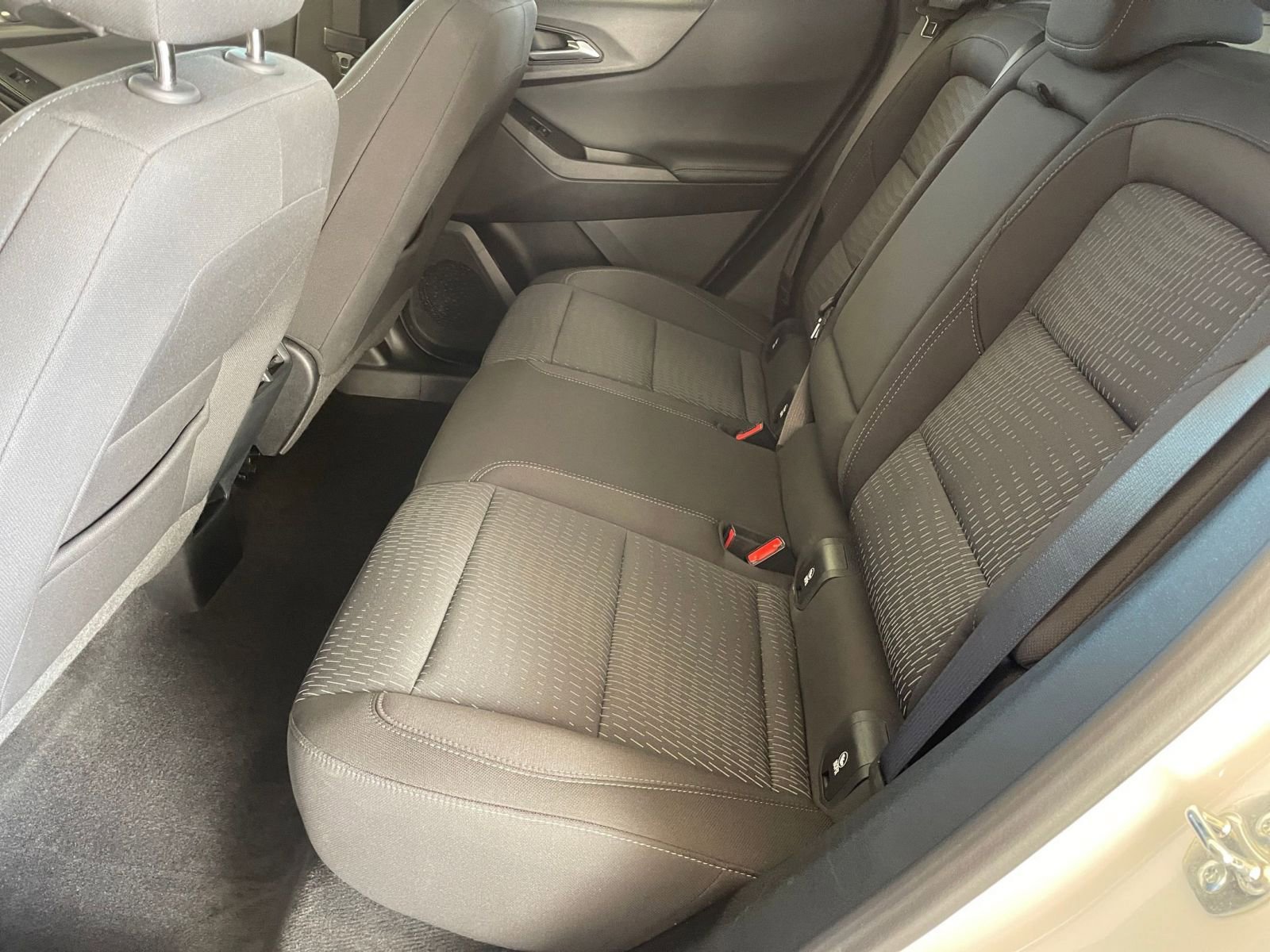 Thumbnail: 2025 Chevrolet Equinox - 25