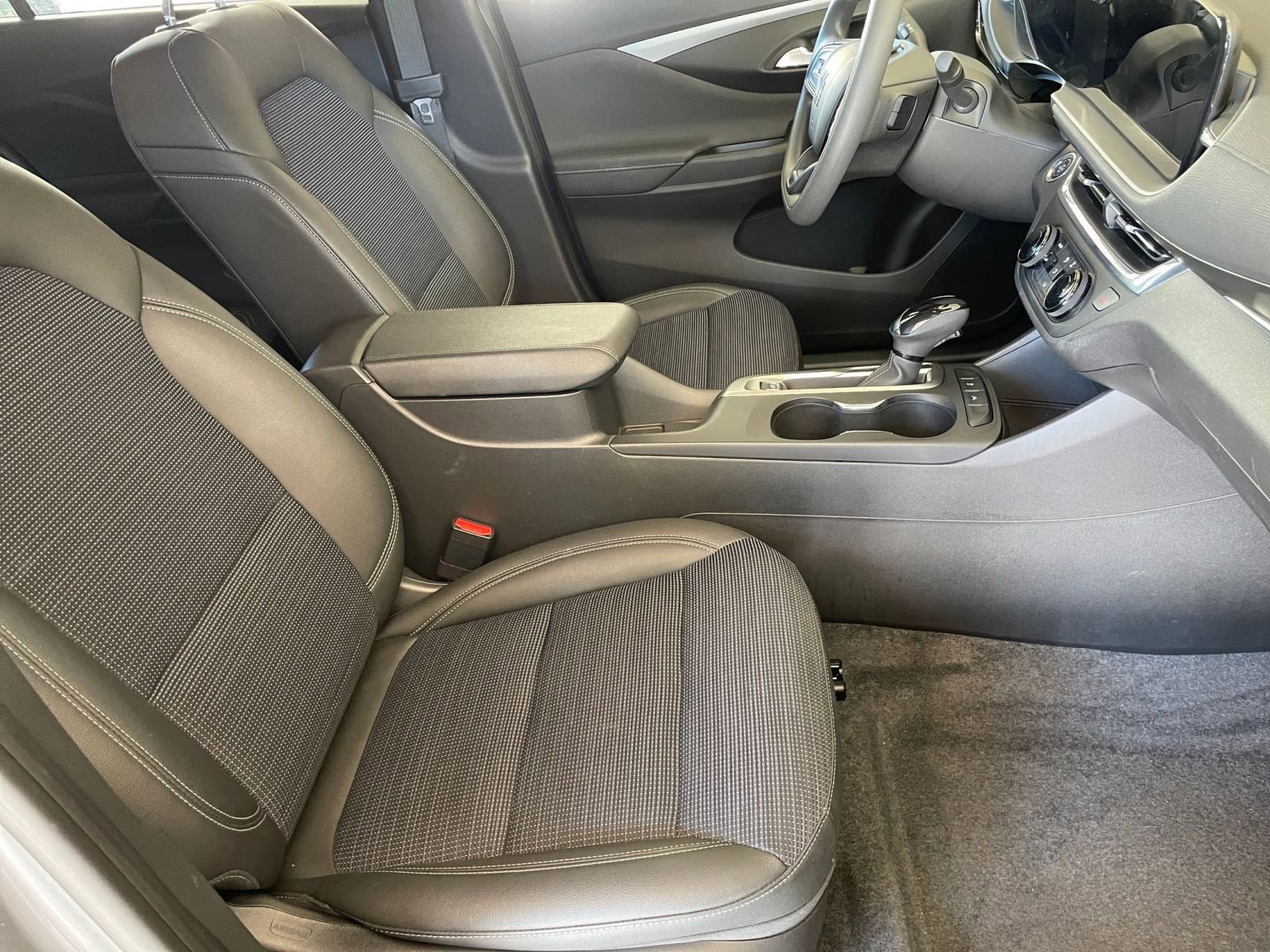 Thumbnail: 2025 Buick Envista - 35