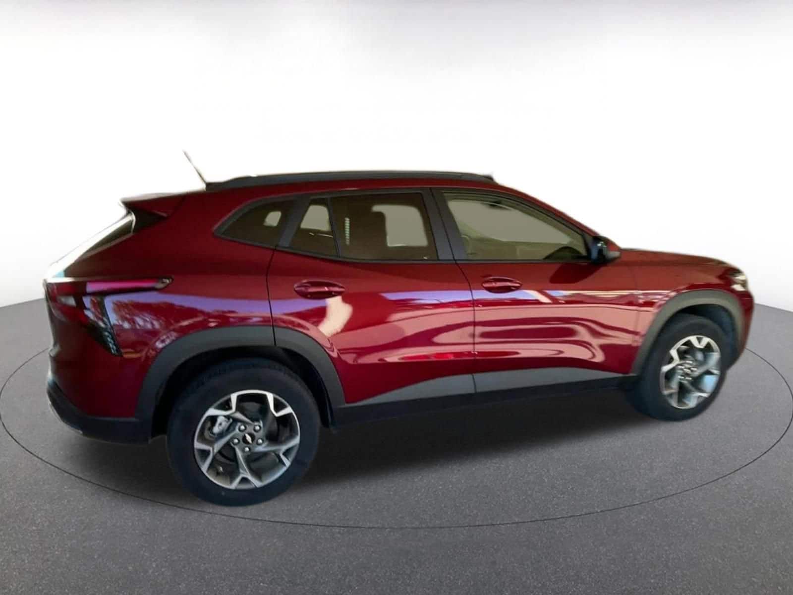 Thumbnail: 2025 Chevrolet Trax - 15