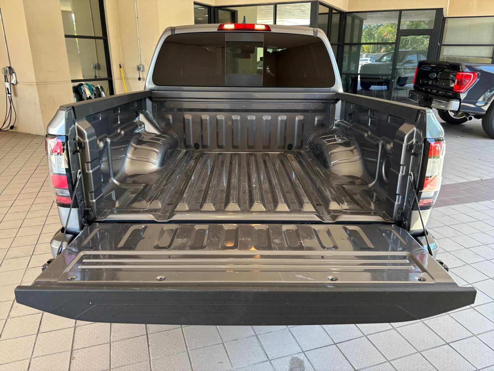 Thumbnail: 2026 Nissan Frontier - 30