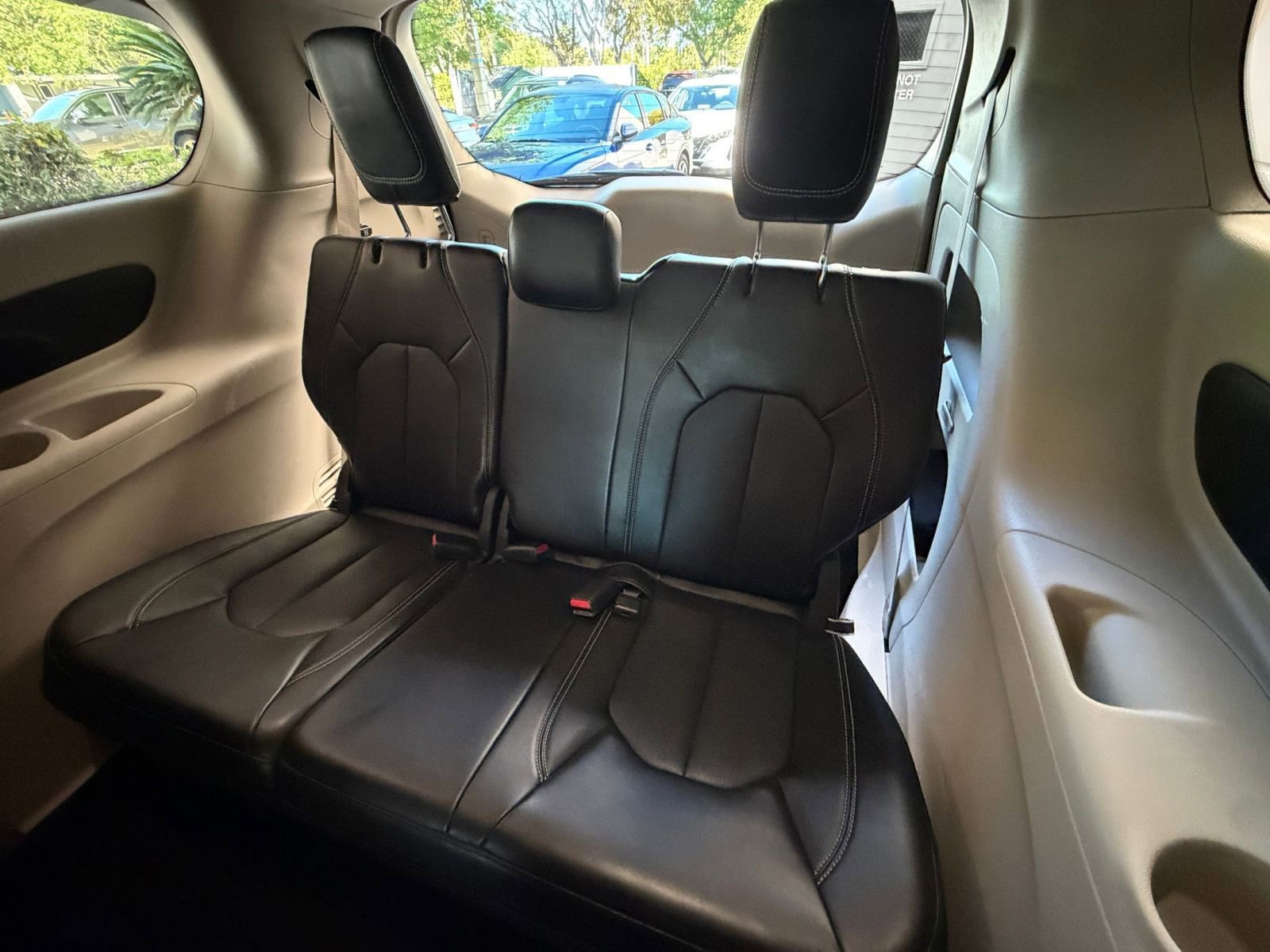 Thumbnail: 2024 Chrysler Pacifica - 24