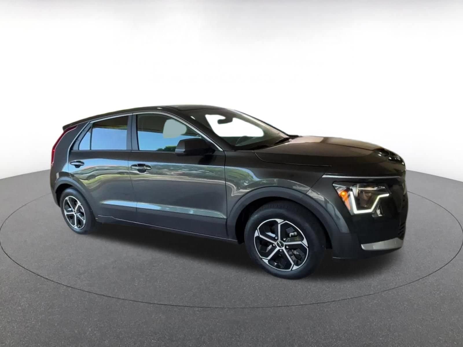 Thumbnail: 2026 Kia Niro - 2