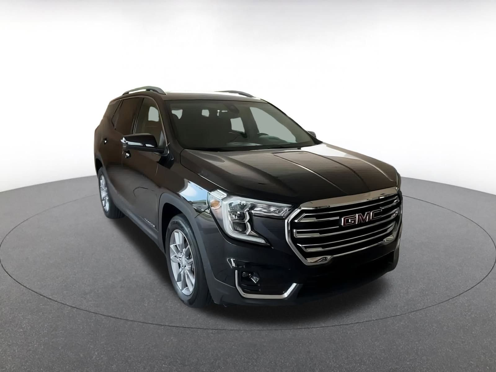 Thumbnail: 2023 GMC Terrain - 3