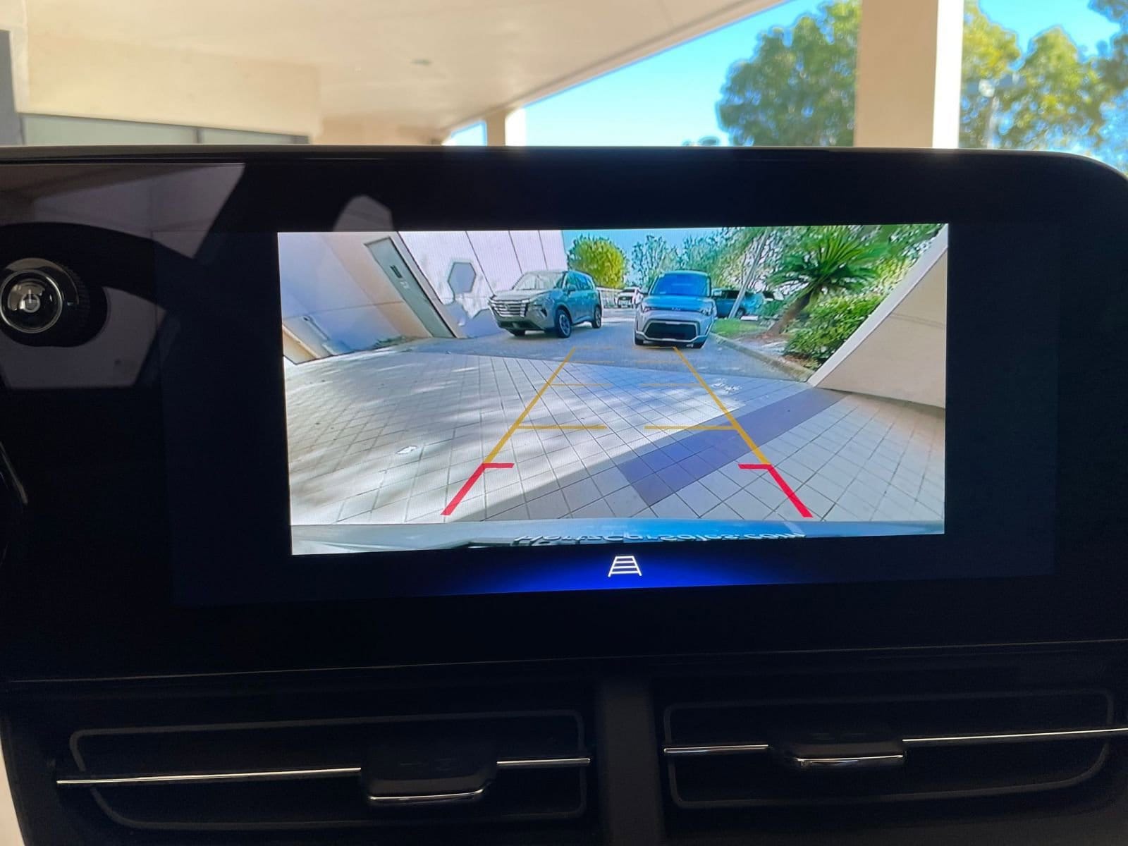 Thumbnail: 2025 Chevrolet Trax - 17