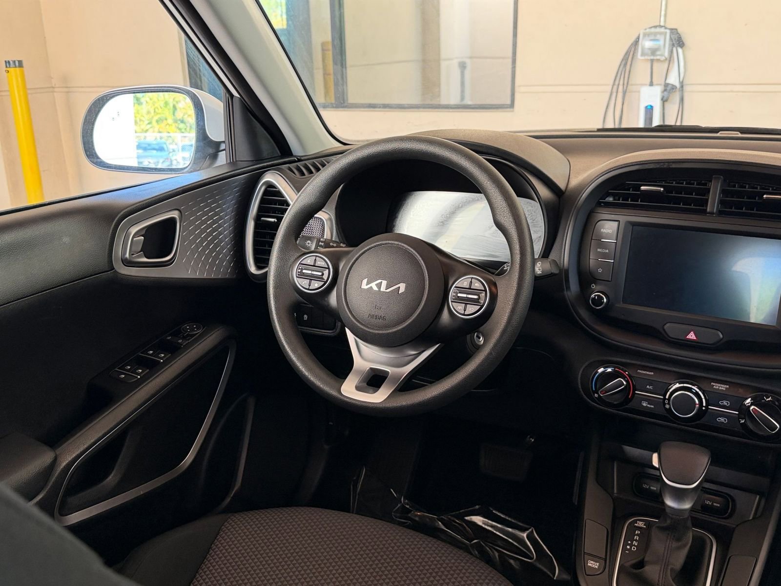 Thumbnail: 2025 Kia Soul - 29