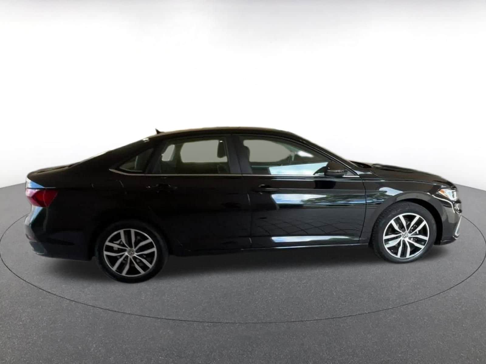 Thumbnail: 2025 Volkswagen Jetta - 16