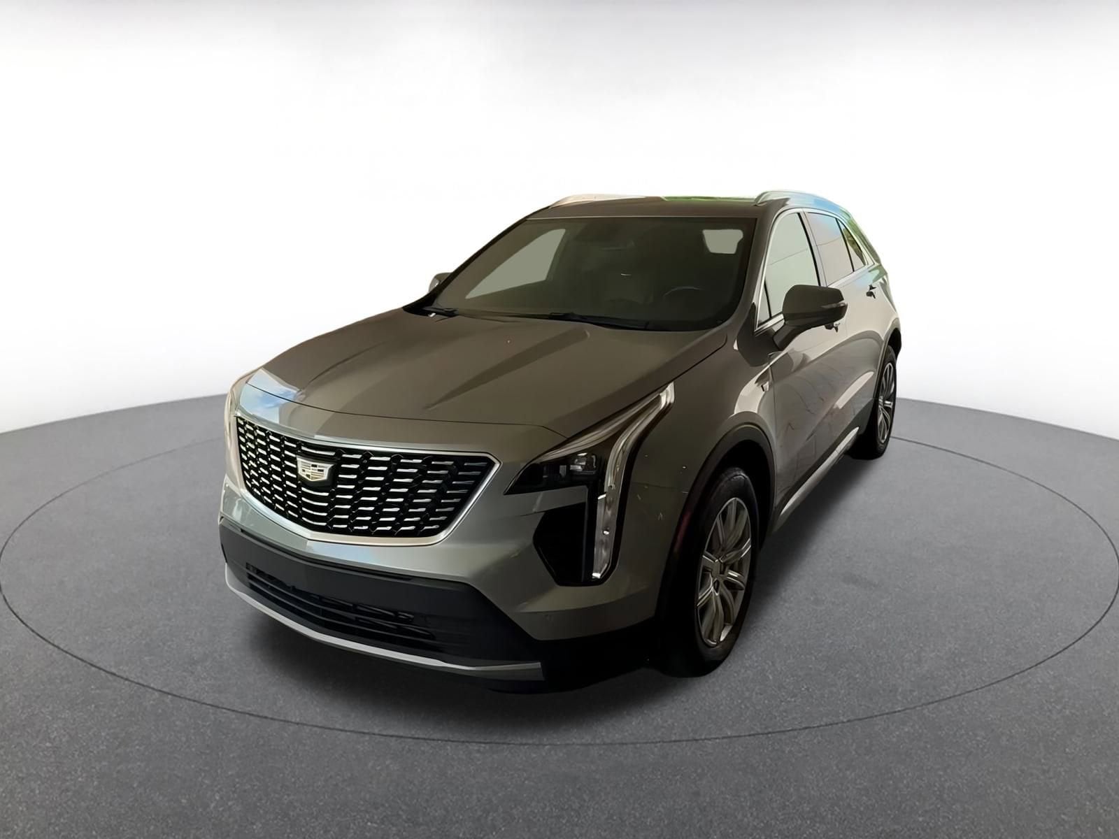 Thumbnail: 2023 Cadillac XT4 - 7