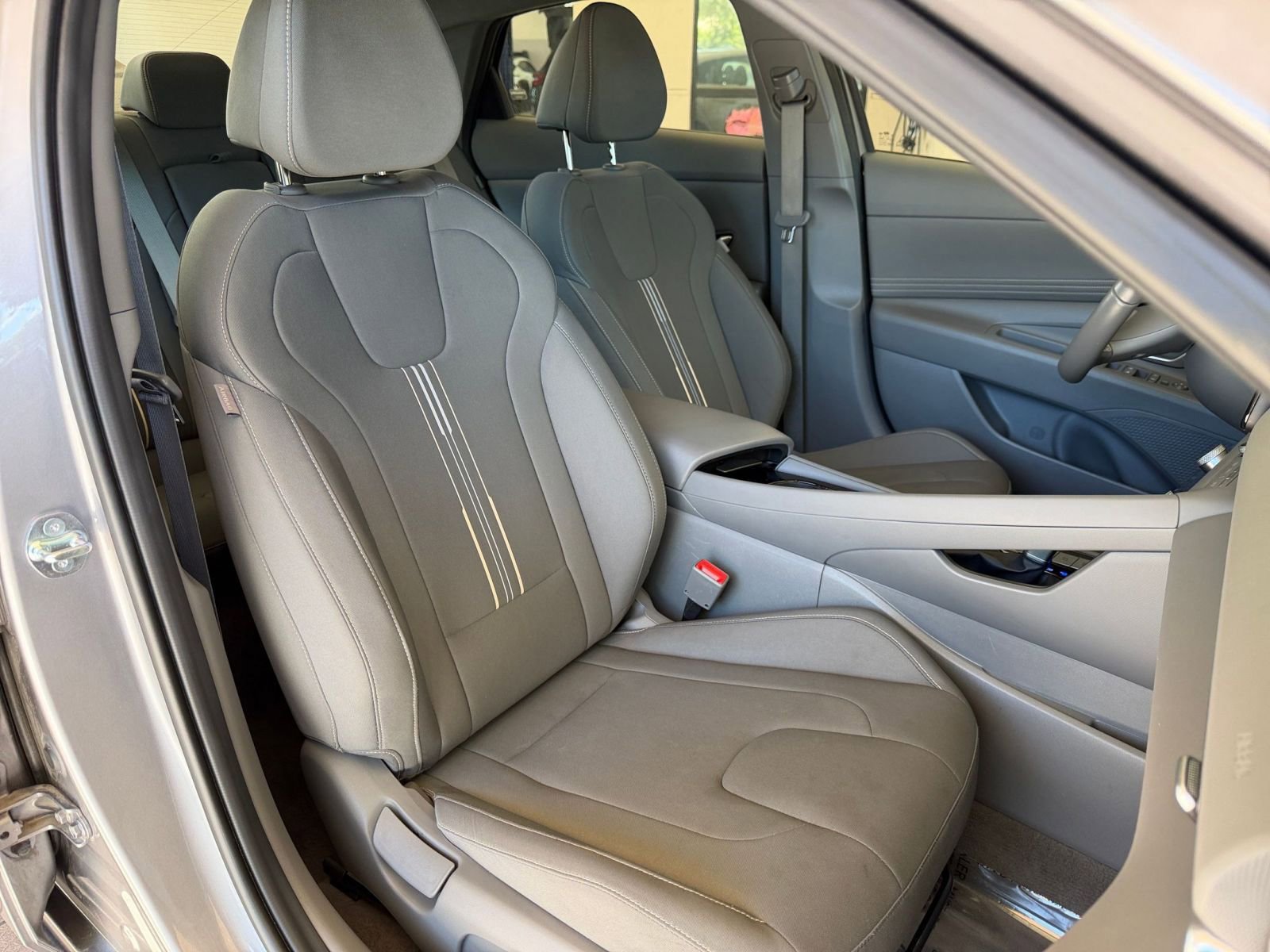 Thumbnail: 2025 Hyundai Elantra - 30