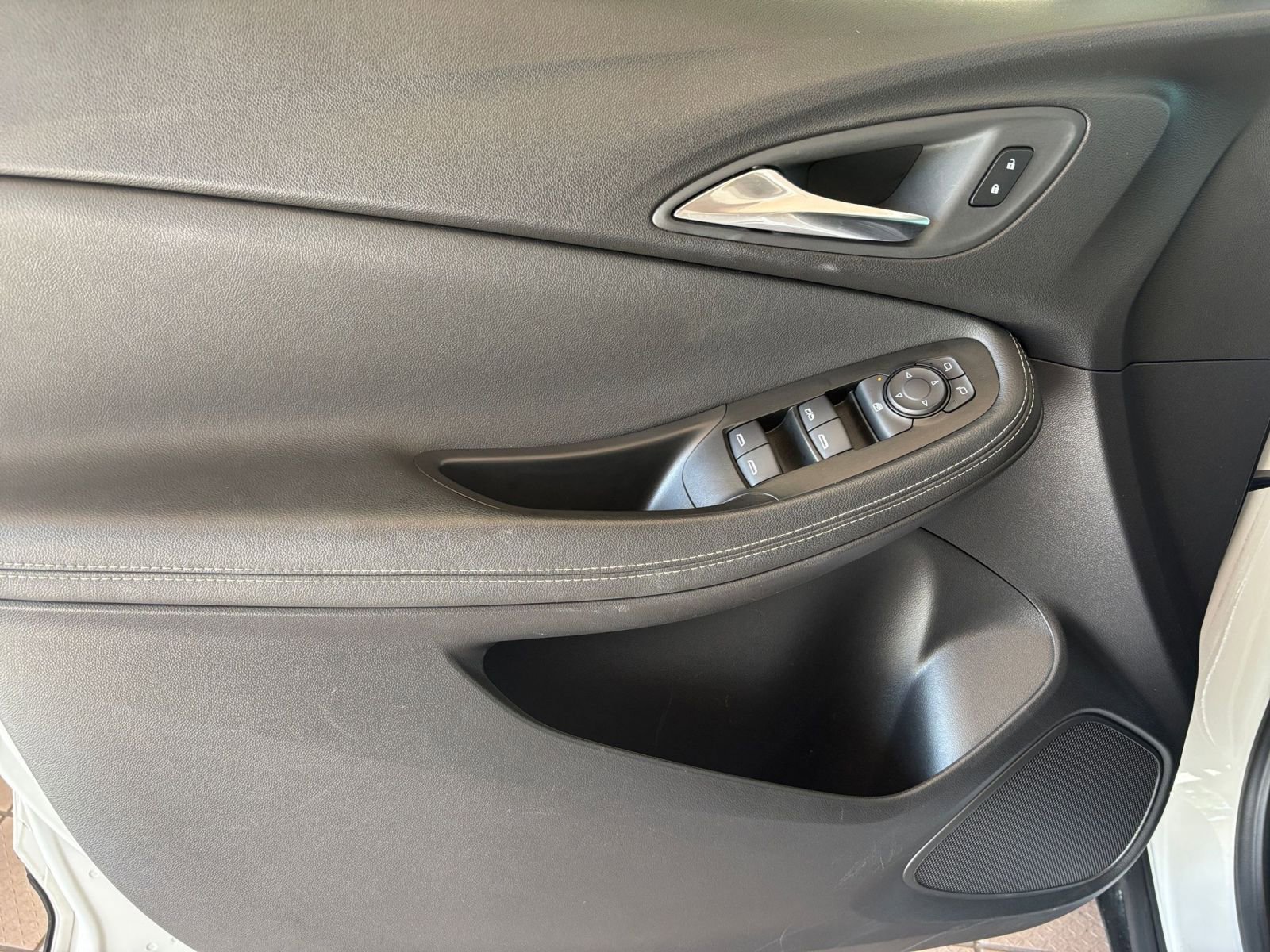 Thumbnail: 2025 Buick Encore GX - 18